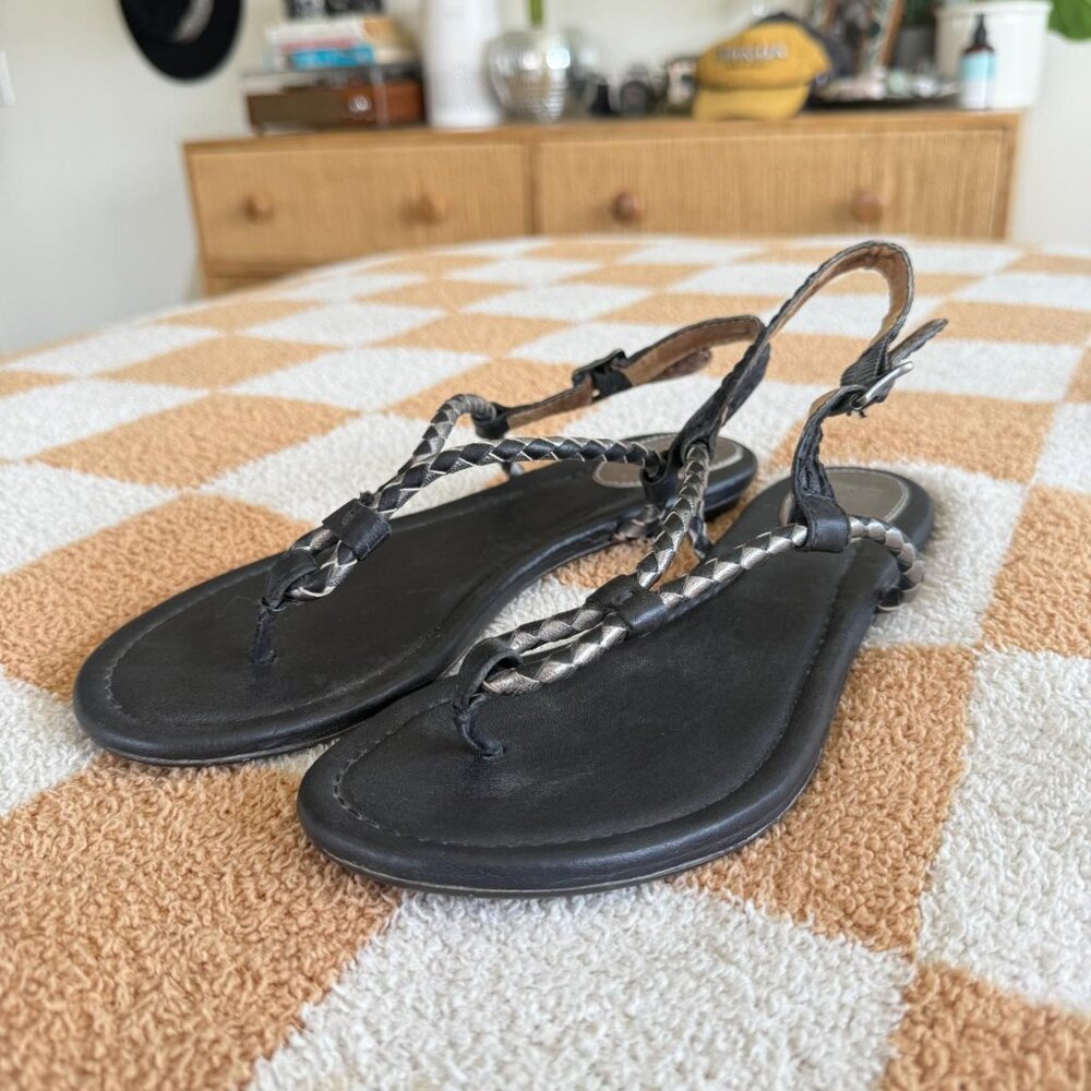 THE FRYE COMPANY BLACK SILVER STRAPPY LEATHER SANDALS FLATS WOMENS SIZE 8.5